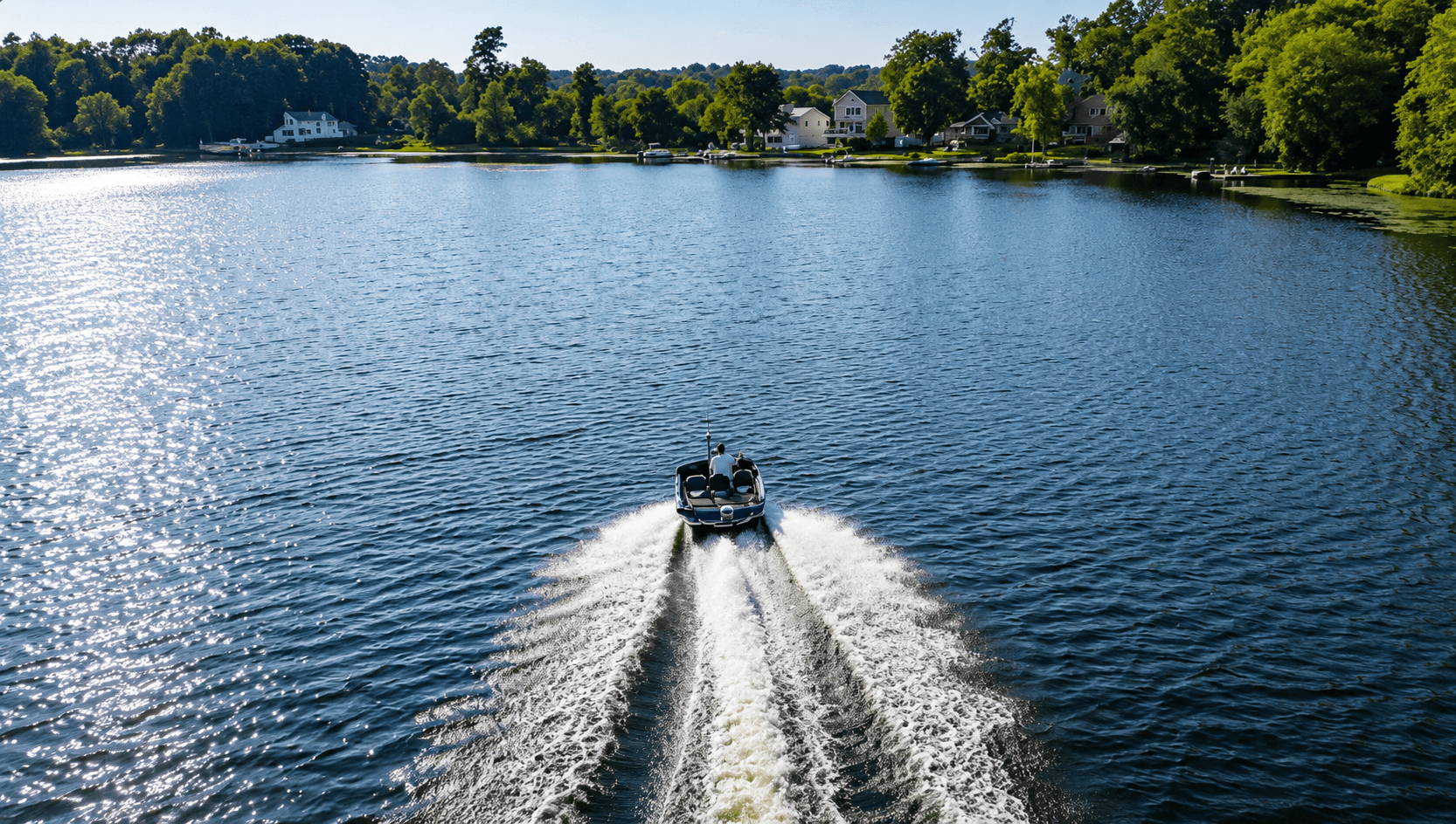 Boating on Chebacco Lake